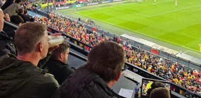 v.v. OWIOS aanwezig bij de bekerfinale